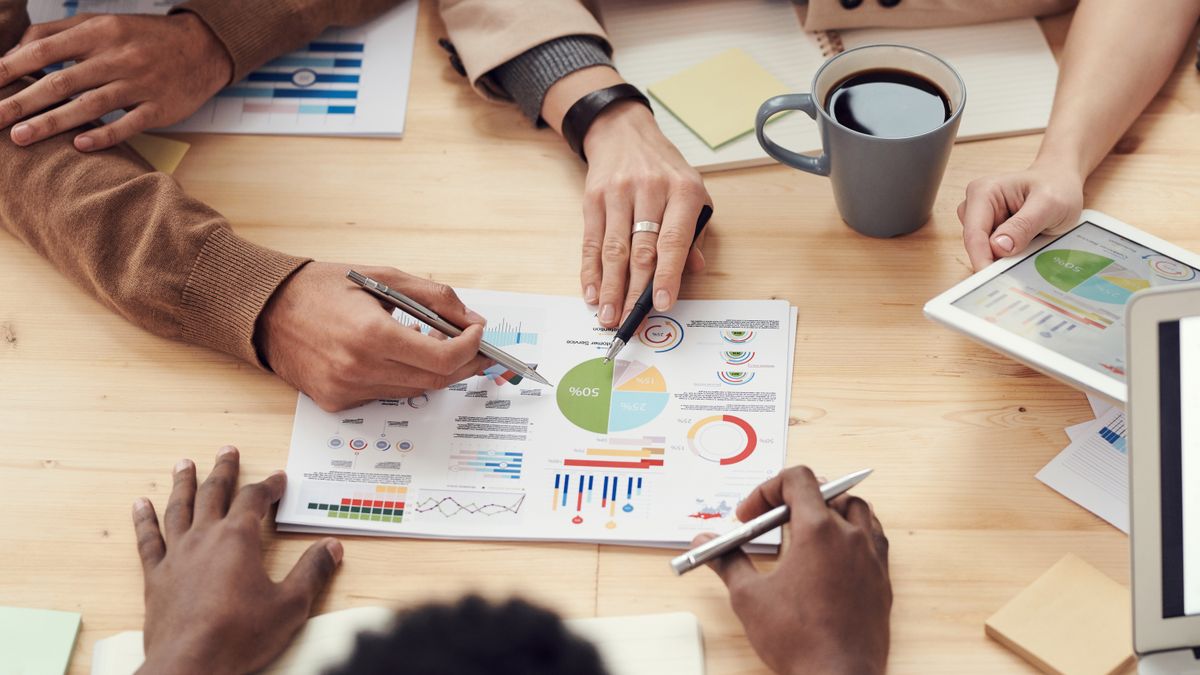 Internasionale span wat aan meertalige projekte saamwerk